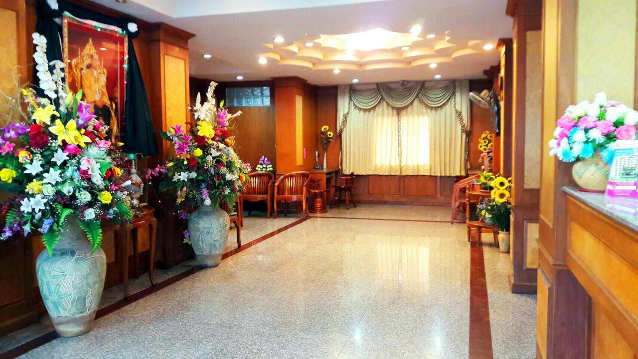 Veerasuda Condotel Ratchaburi Exterior foto